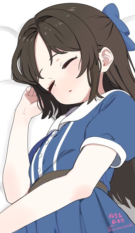 睡魔に負けて事務所であどけない寝顔を晒してしまう橘ありす