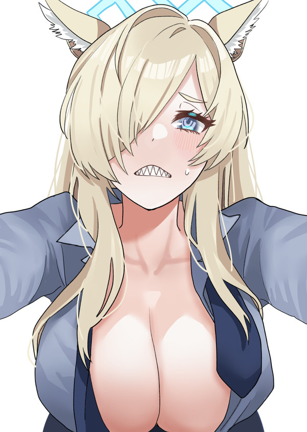 尾刃カンナ