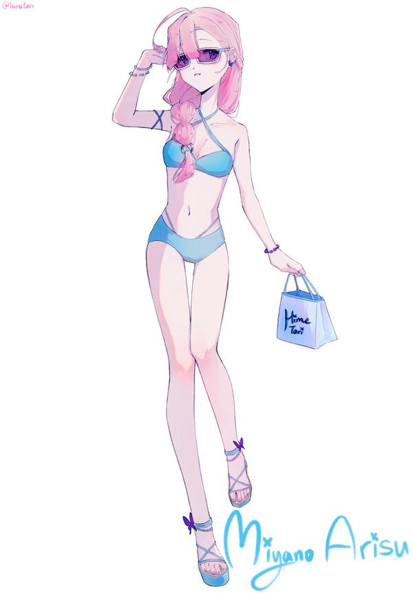 画了自设的夏日泳装