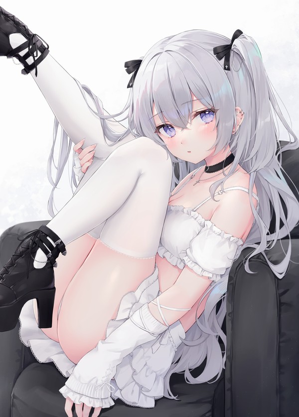 銀髪ハーフツインちゃん