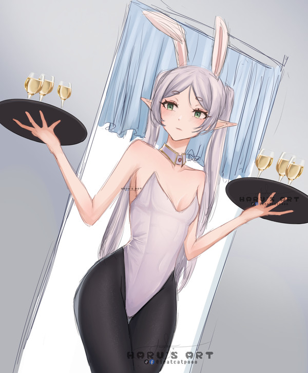 Frieren in a bunny suit!