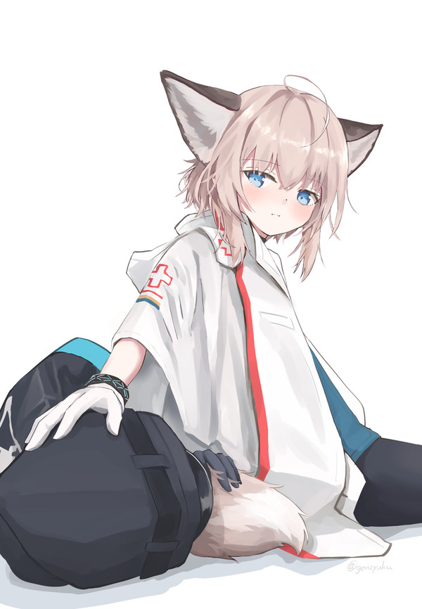 え?しっぽを……?仕方ないな、少しだけだよ……