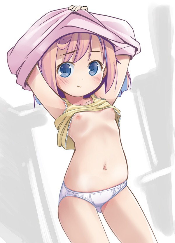 お着換え中