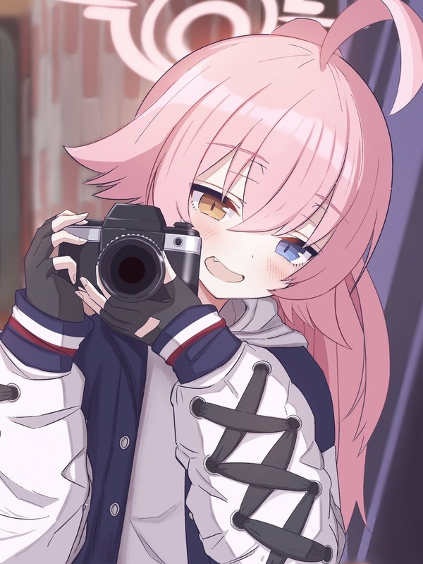 デート中なホシノ