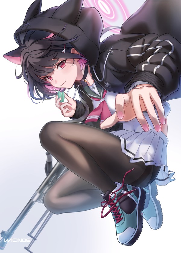 杏山カズサ