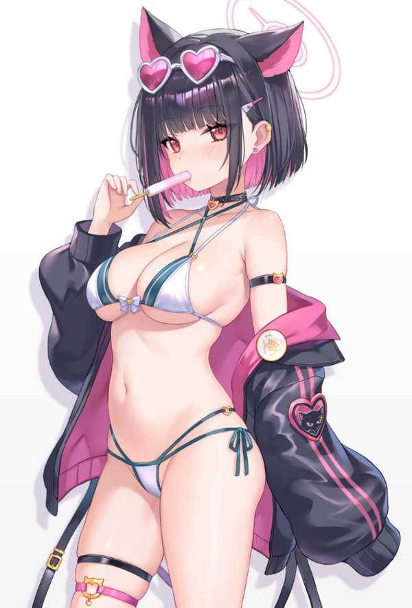 杏山カズサ