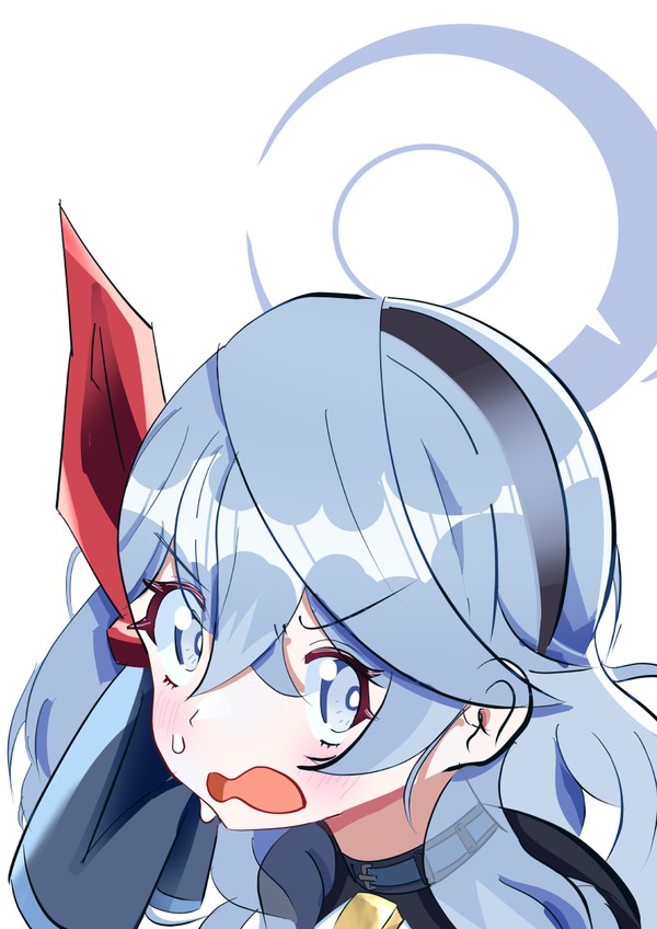 天雨アコ