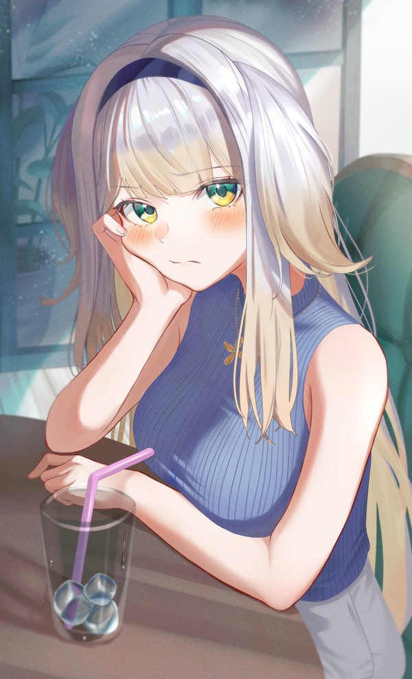 不機嫌るり嬢