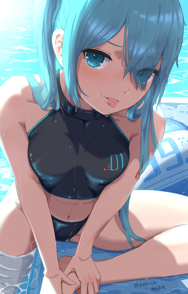 初音ミクさんとプール