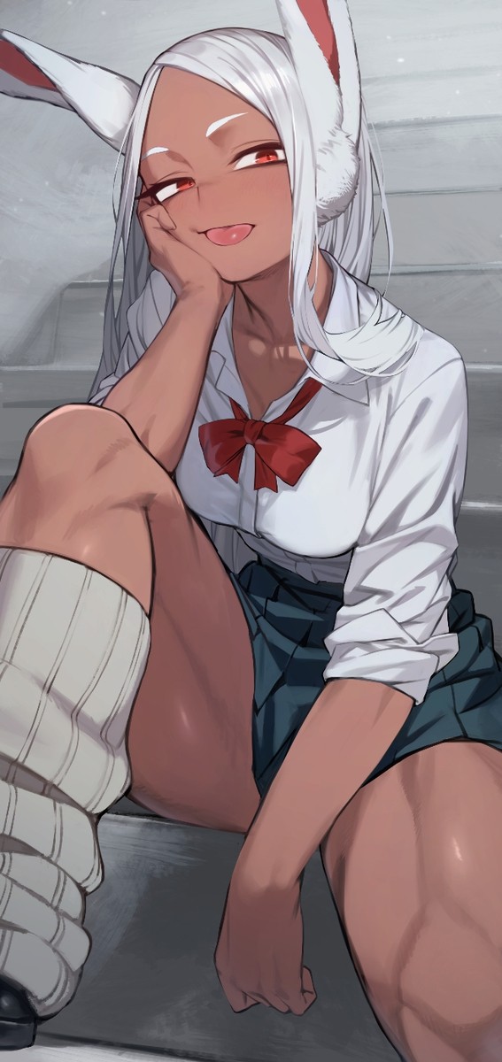 制服ミルコ