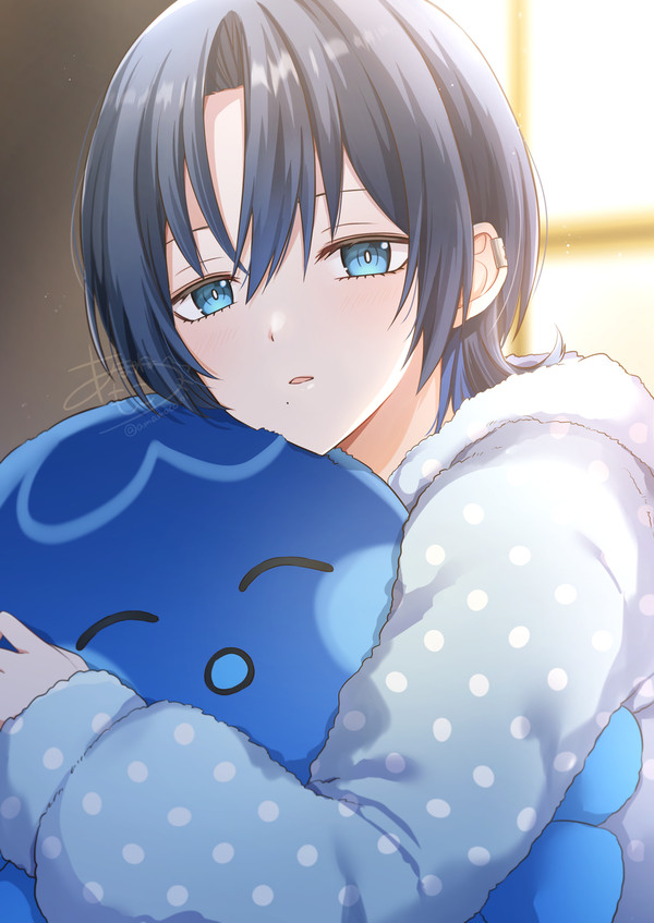 ぎゅっ……