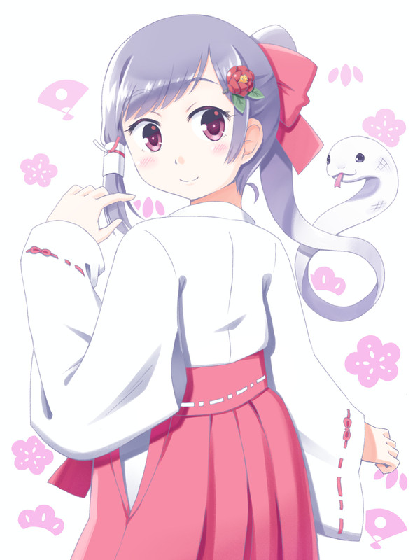 白へび巫女さん