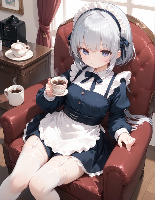 Hermosa Maid Tomando café