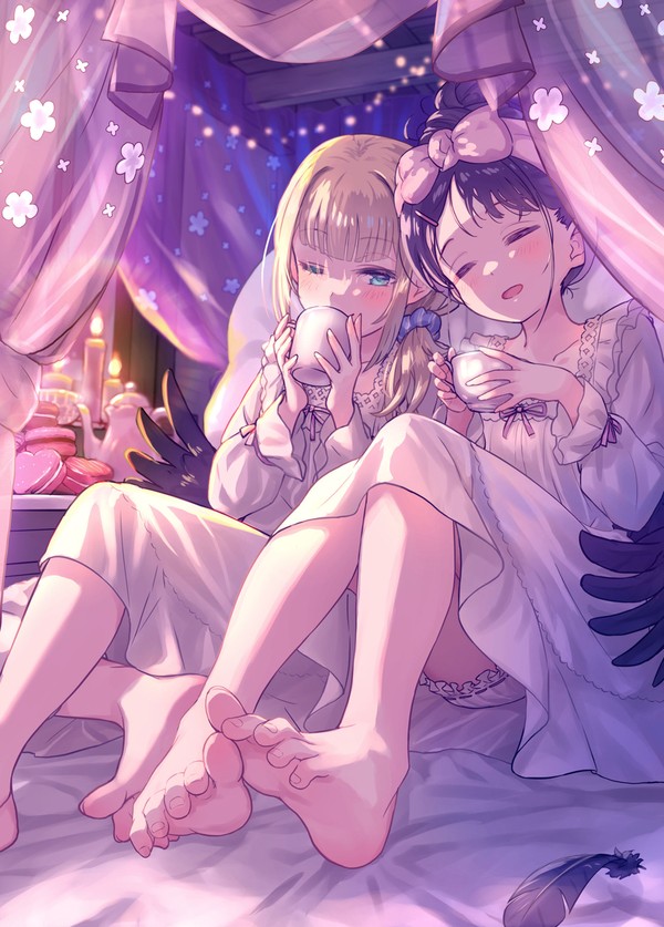 二段ベッドの下で