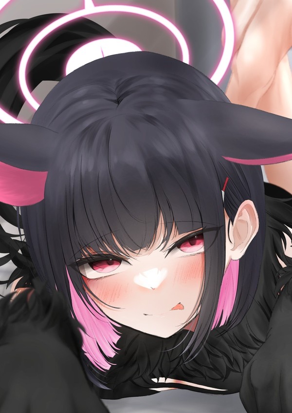 杏山カズサ