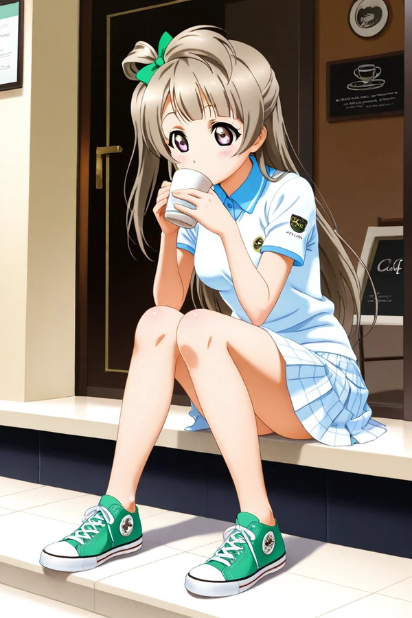 Minami Kotori drinking coffee