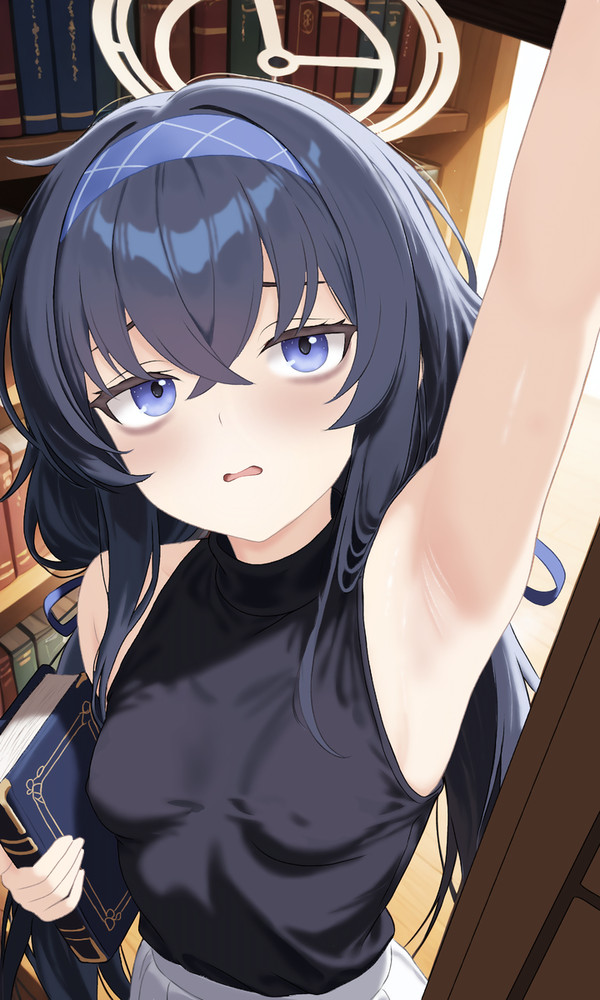You like books... or armpits?📖