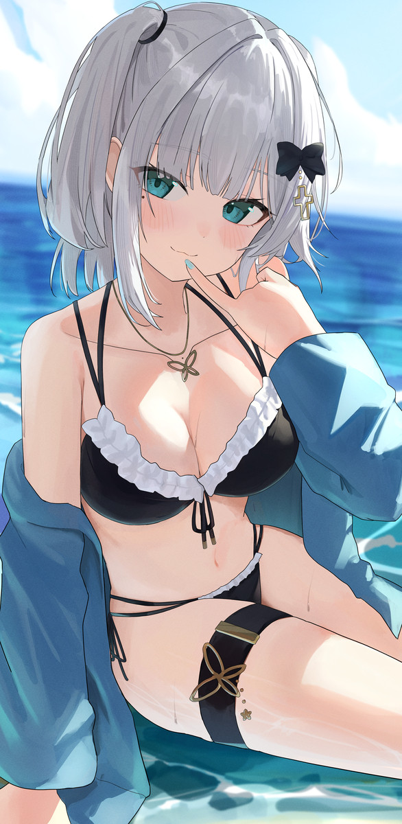 花芽すみれ　水着