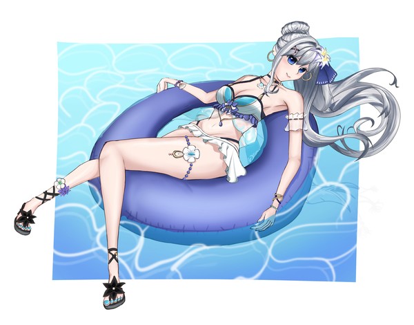 水着アディナ