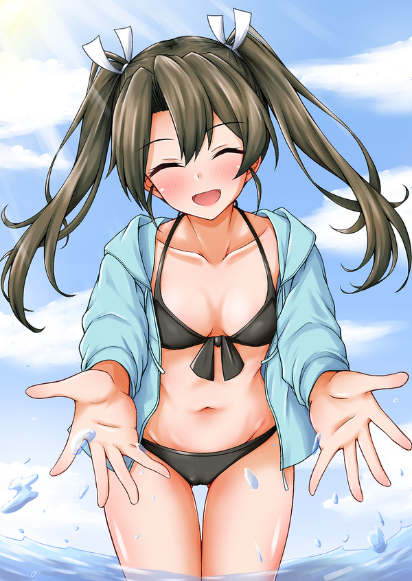 10年越しでおニューの水着を見せる瑞鶴