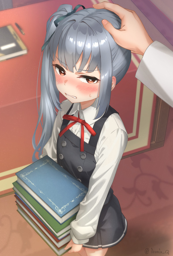 荷物を持ってる時は撫でホーダイ