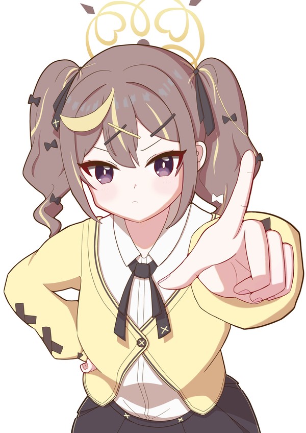 衣斐レナ