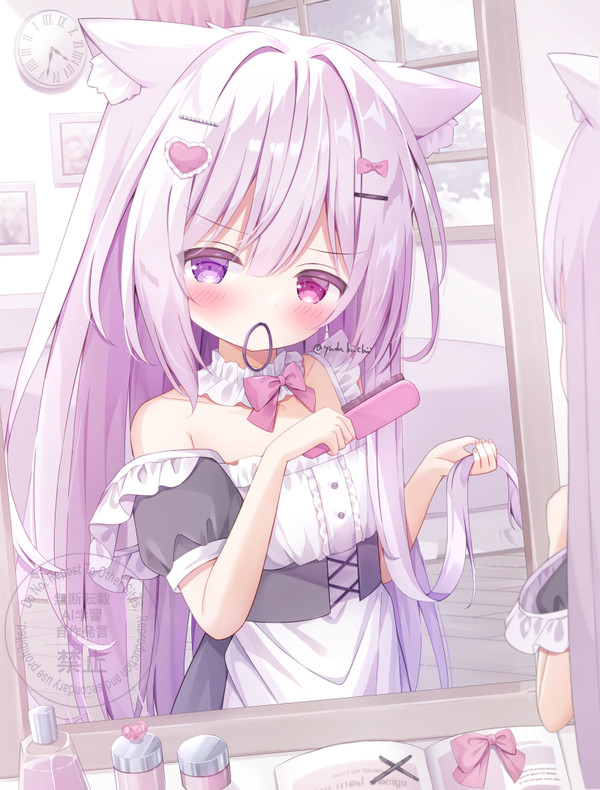 支度中の猫耳メイドちゃん