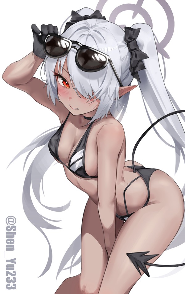 イオリ（水着）