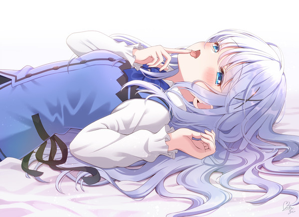 寝転ぶチノちゃん - 1/2