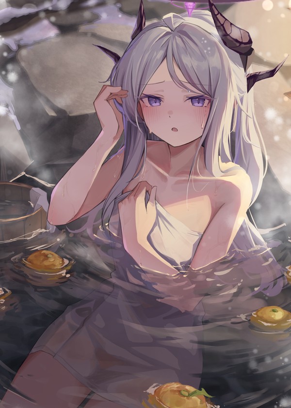 温泉ヒナ