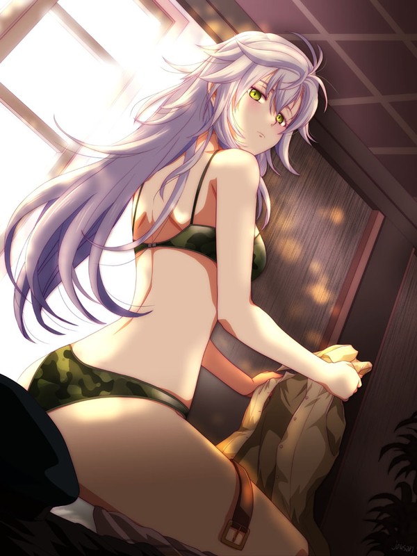 お着替え中