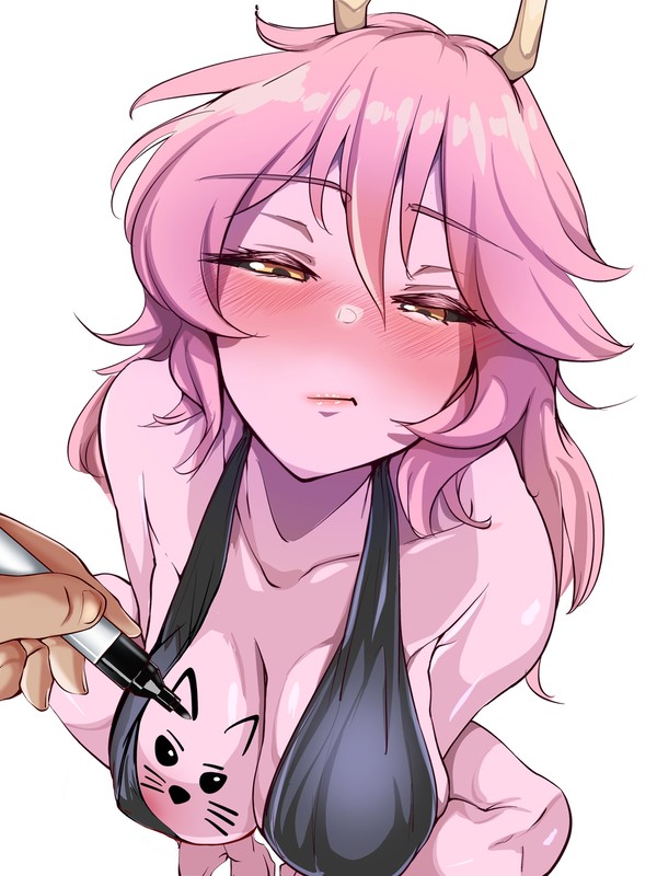 芦戸◯奈にネコ落書き