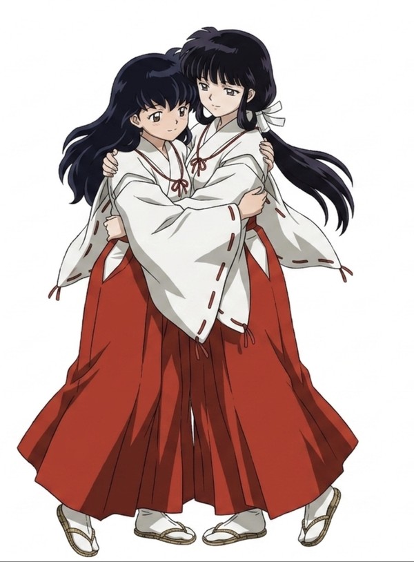 Kagome And Kikyo Hugging