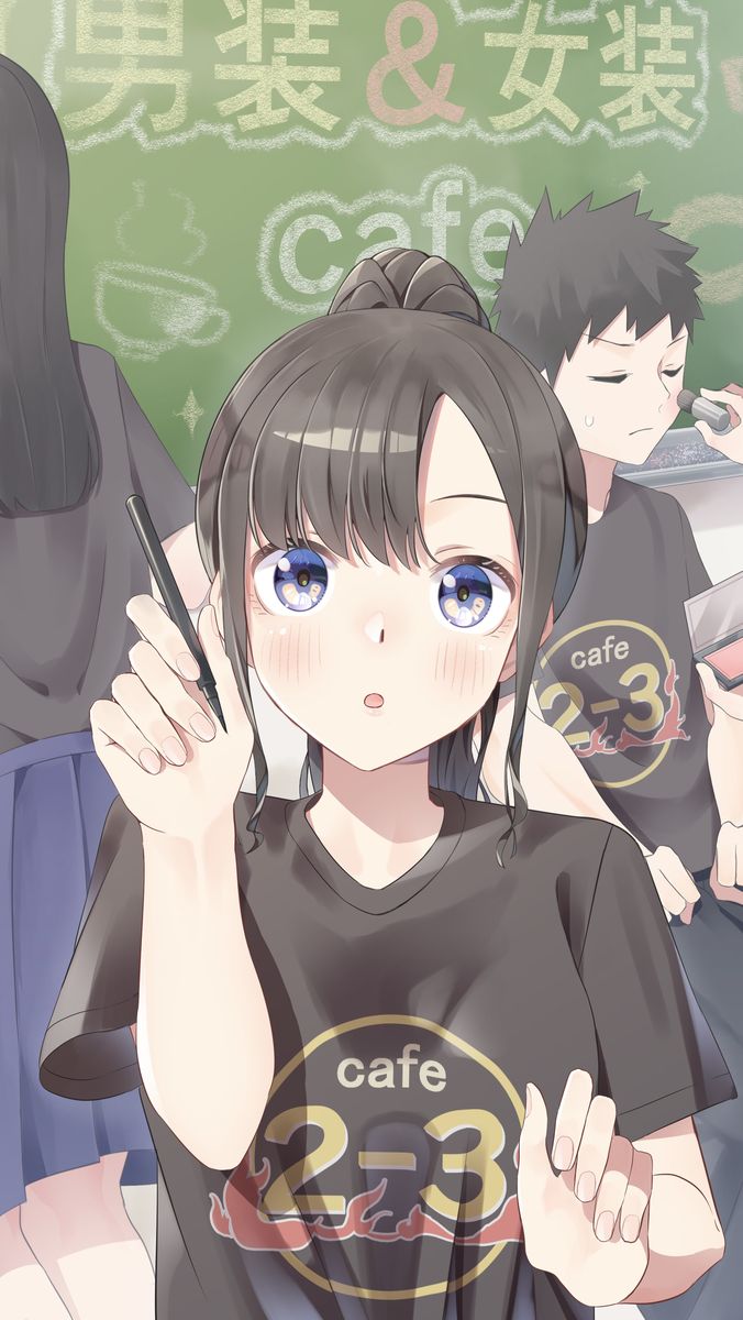 文化祭の出し物に向けて男子のメイクをしてくれる女の子