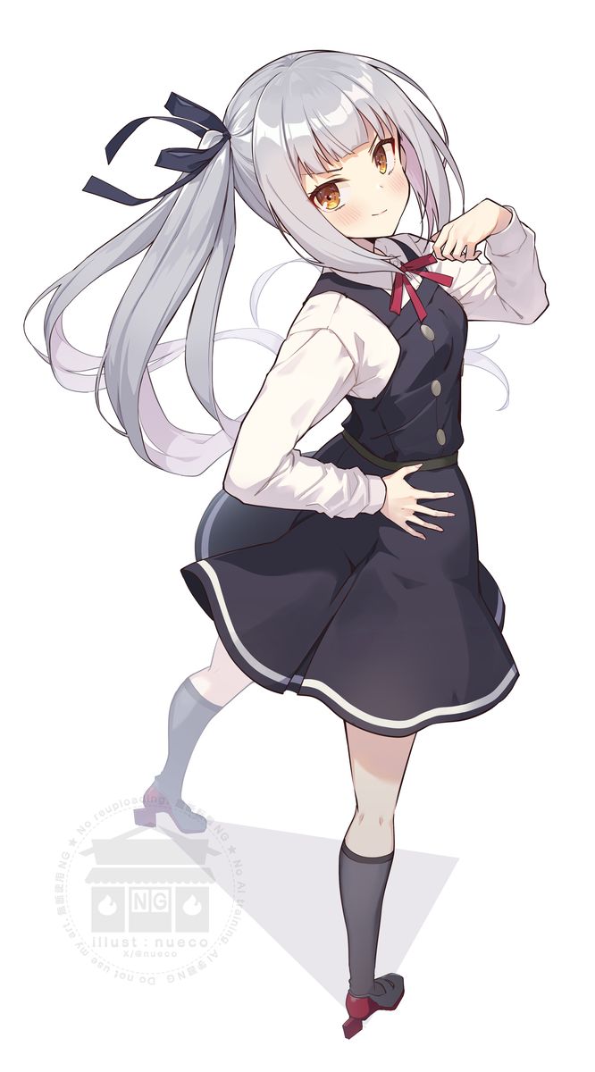 こちらを見上げてドヤる霞ちゃん