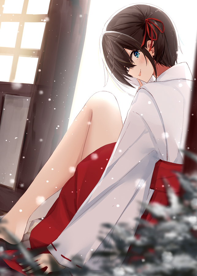 This is a pixiv picture whose title is 雪と巫女.