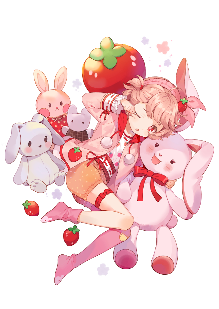 This is a pixiv picture whose title is ウサギ人形 いちご大福.