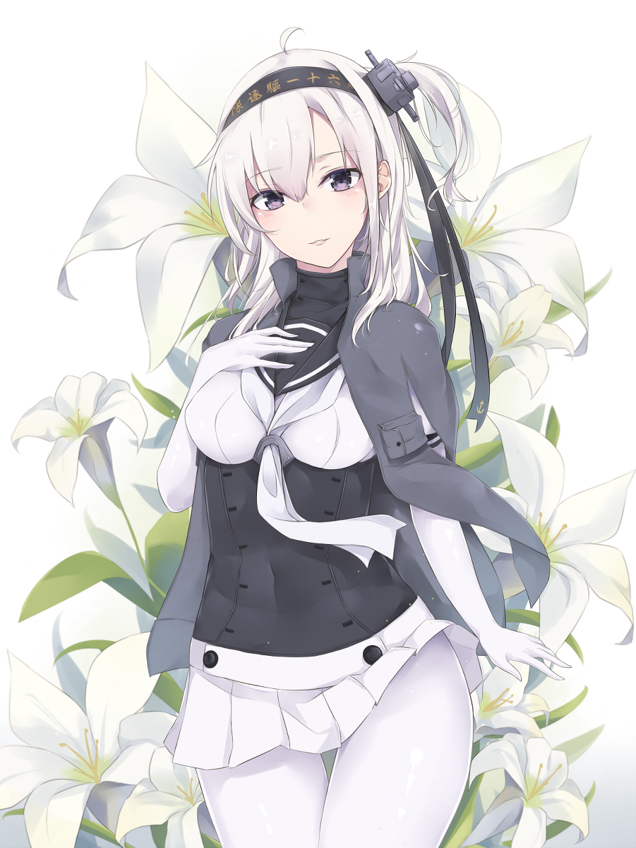 This is a pixiv picture whose title is 涼月.