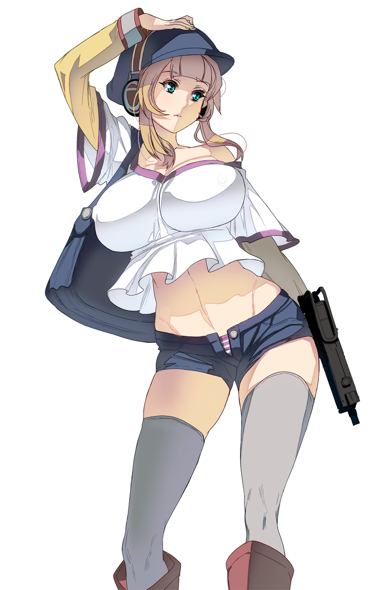 This is a pixiv picture whose title is おっぱいと機関銃とホットパンツ.