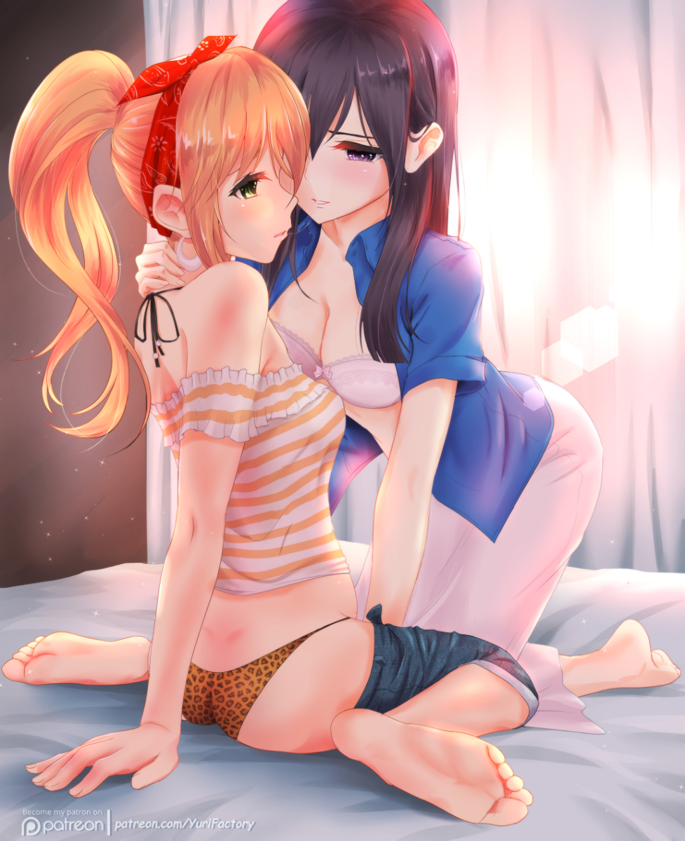 This is a pixiv picture whose title is [Citrus] 藍原柚子 x 藍原芽衣 (4).