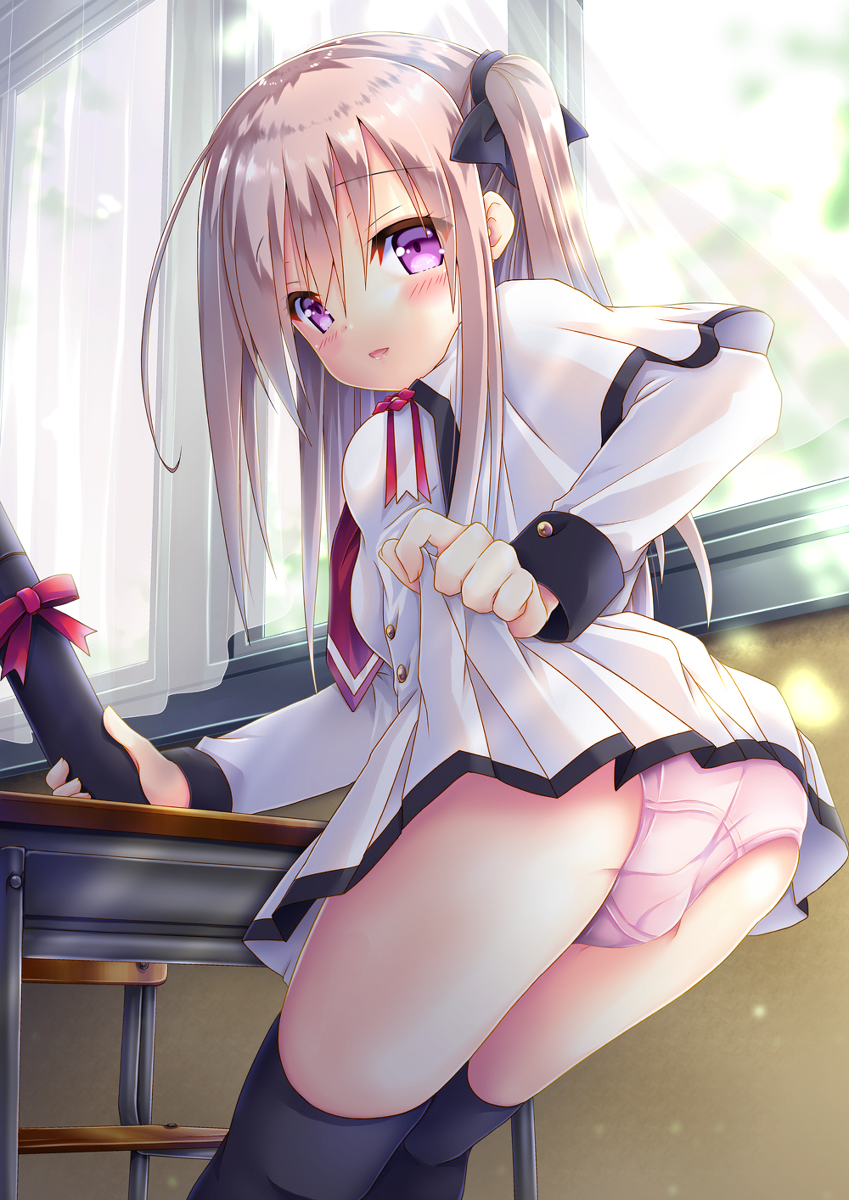 This is a pixiv picture whose title is 卒業…しちゃおっか？.