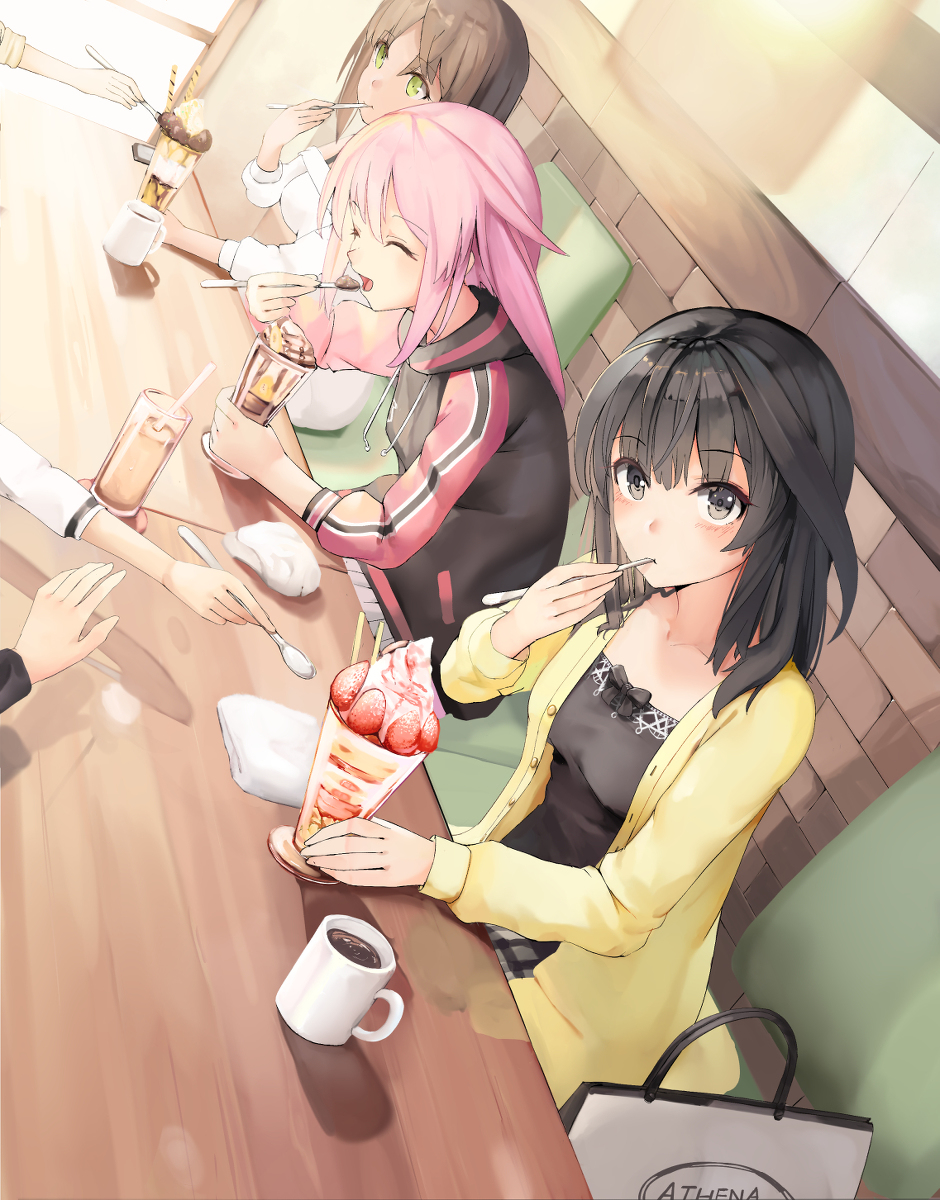 This is a pixiv picture whose title is 楓さん誕生日おめでとう！.