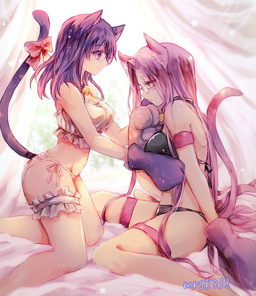 This is a pixiv picture whose title is 猫の日.