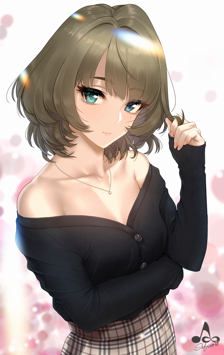 This is a pixiv picture whose title is 肩出し楓さん.