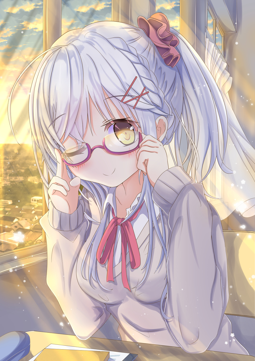 This is a pixiv picture whose title is 放課後銀髪ちゃん.