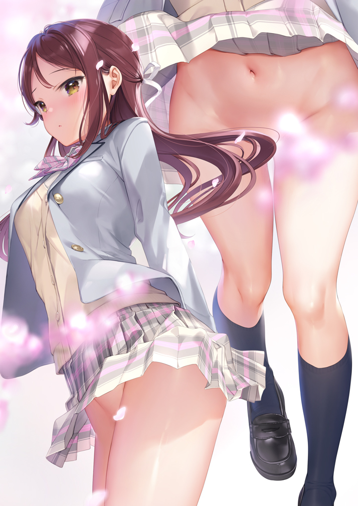 This is a pixiv picture whose title is 清楚で真面目なクラスの同級生桜内さんのひみつ🌸.