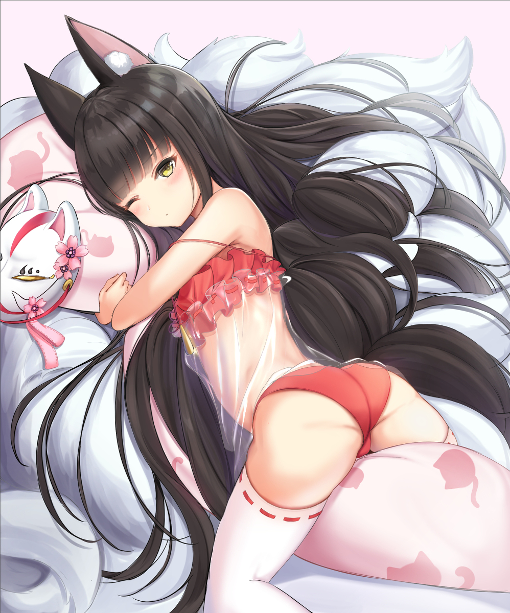 This is a pixiv picture whose title is 寝間着長門.