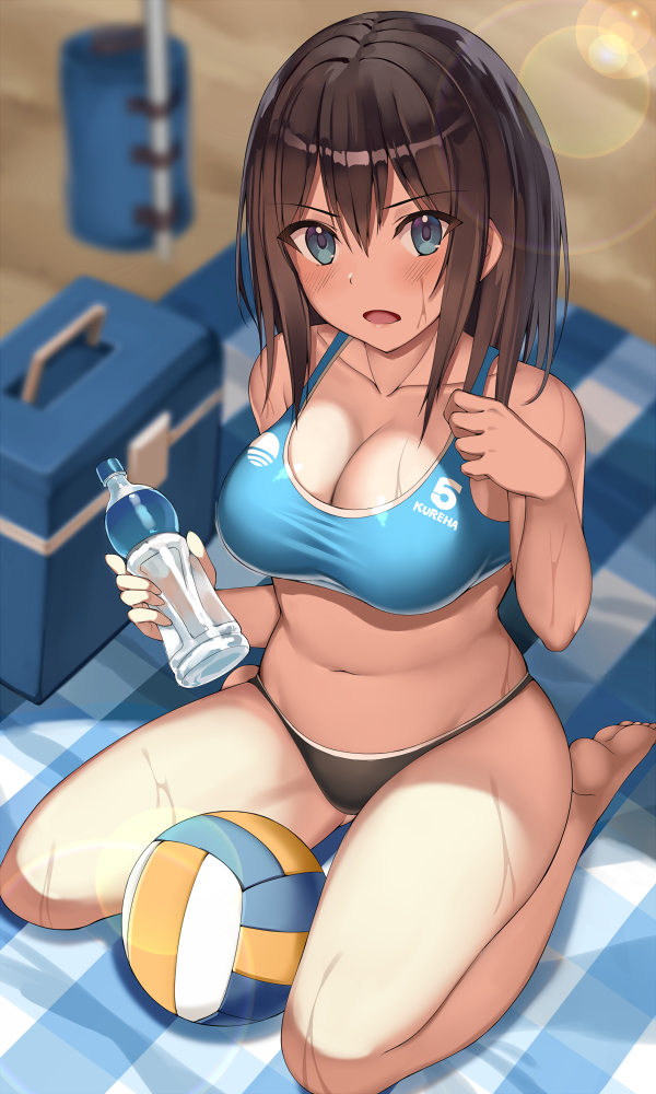 This is a pixiv picture whose title is ビーチバレーをエッチな目で見ちゃ駄目だよー.