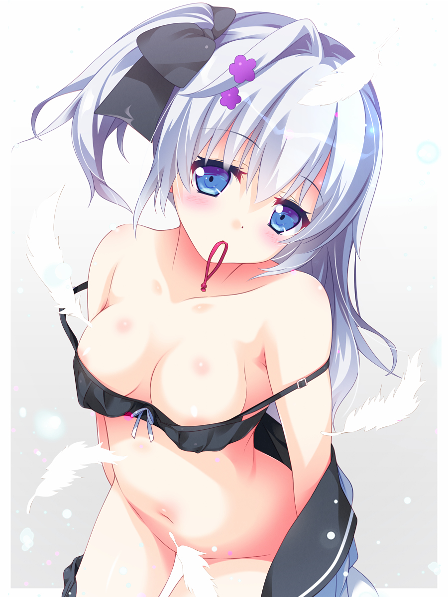 This is a pixiv picture whose title is 咥えゴムと黒下着.