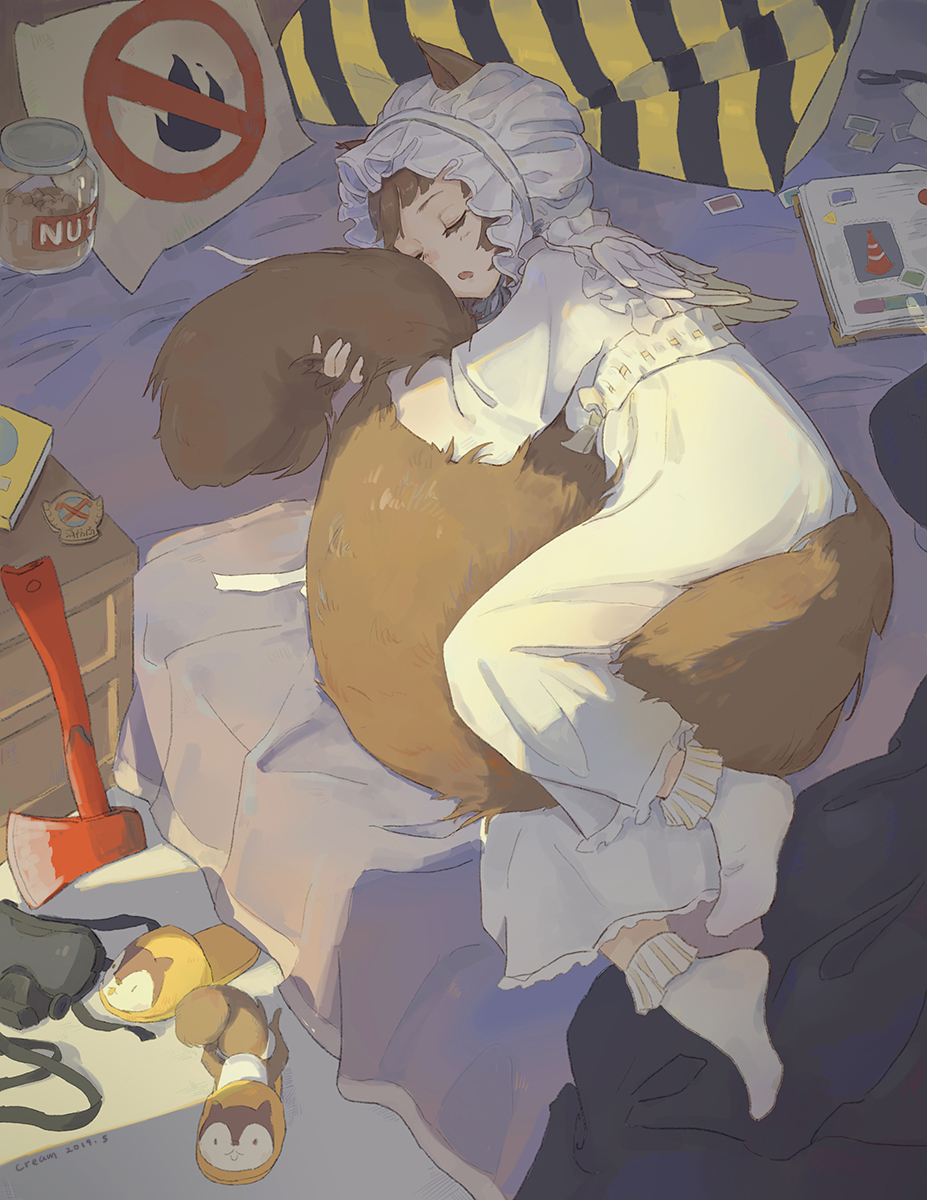 This is a pixiv picture whose title is 睡觉的松鼠.